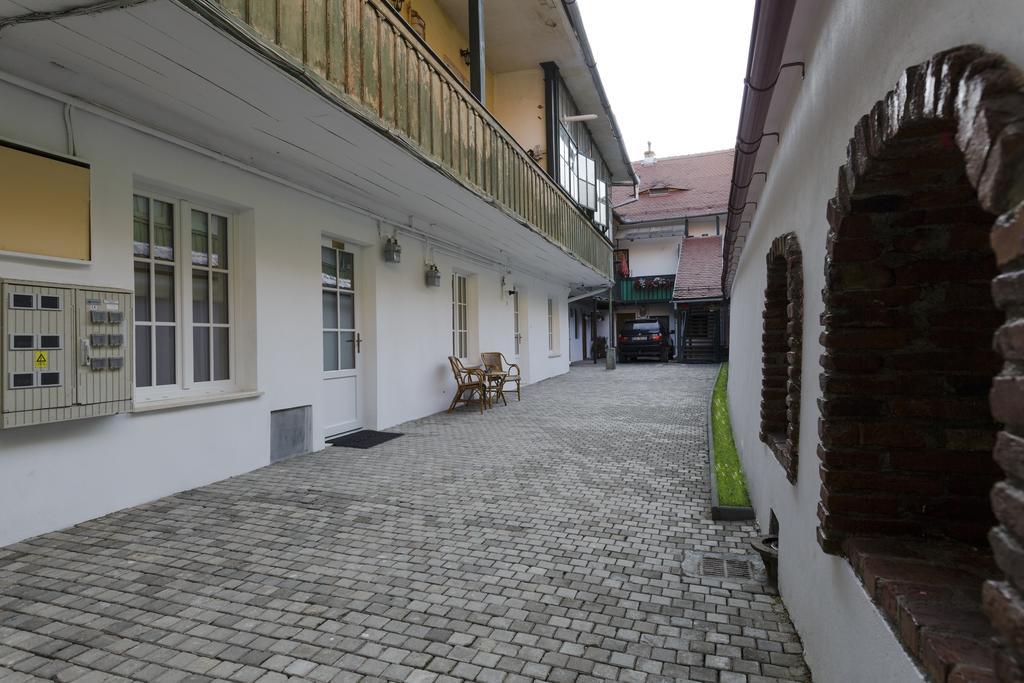 Baroc Apartments & Studio ซีบิว ภายนอก รูปภาพ