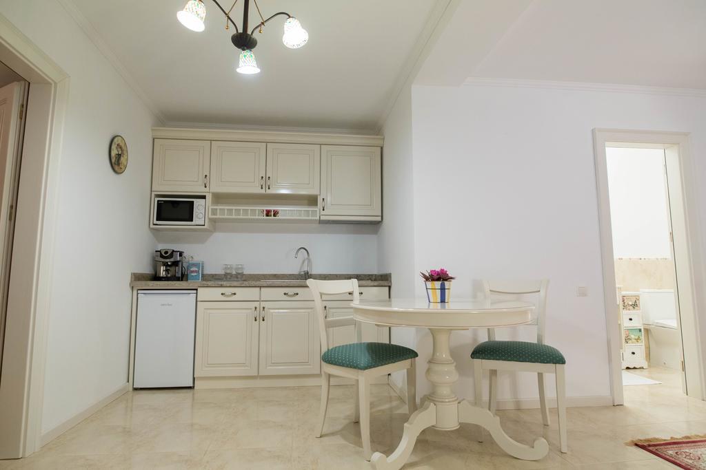 Baroc Apartments & Studio ซีบิว ภายนอก รูปภาพ