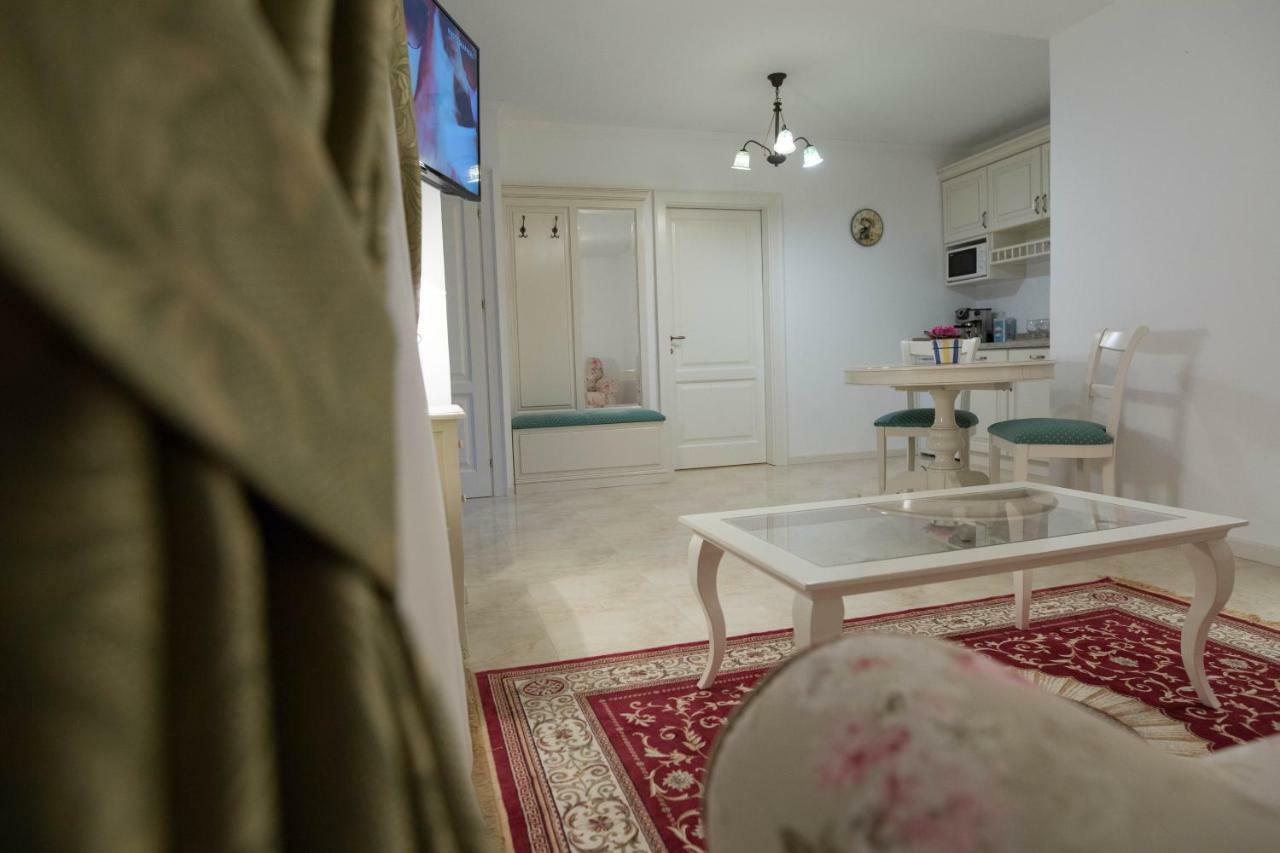 Baroc Apartments & Studio ซีบิว ภายนอก รูปภาพ